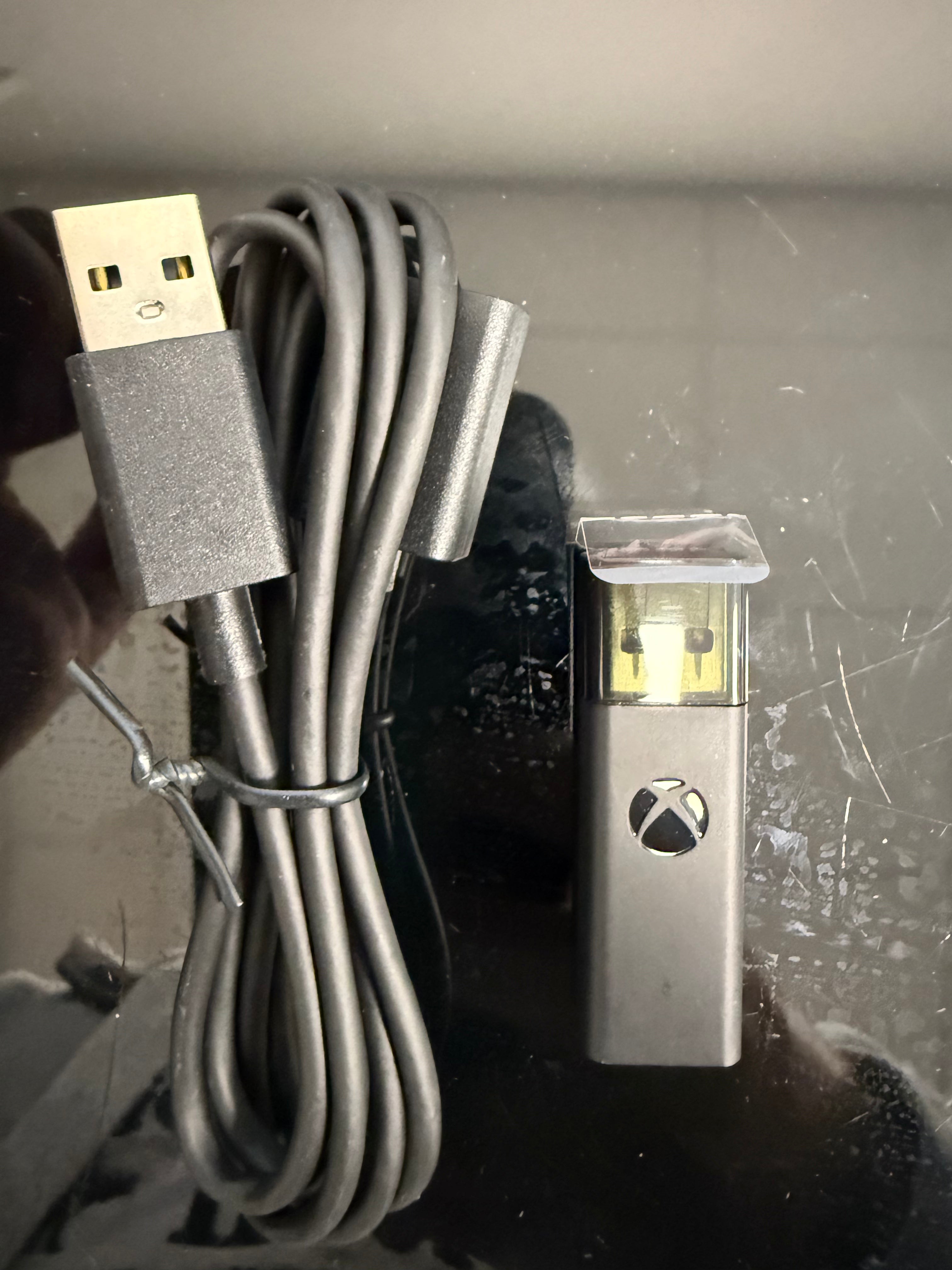 Microsoft Xbox Wireless Adapter for Windows 10 (Xbox One)(Bag Packaging)