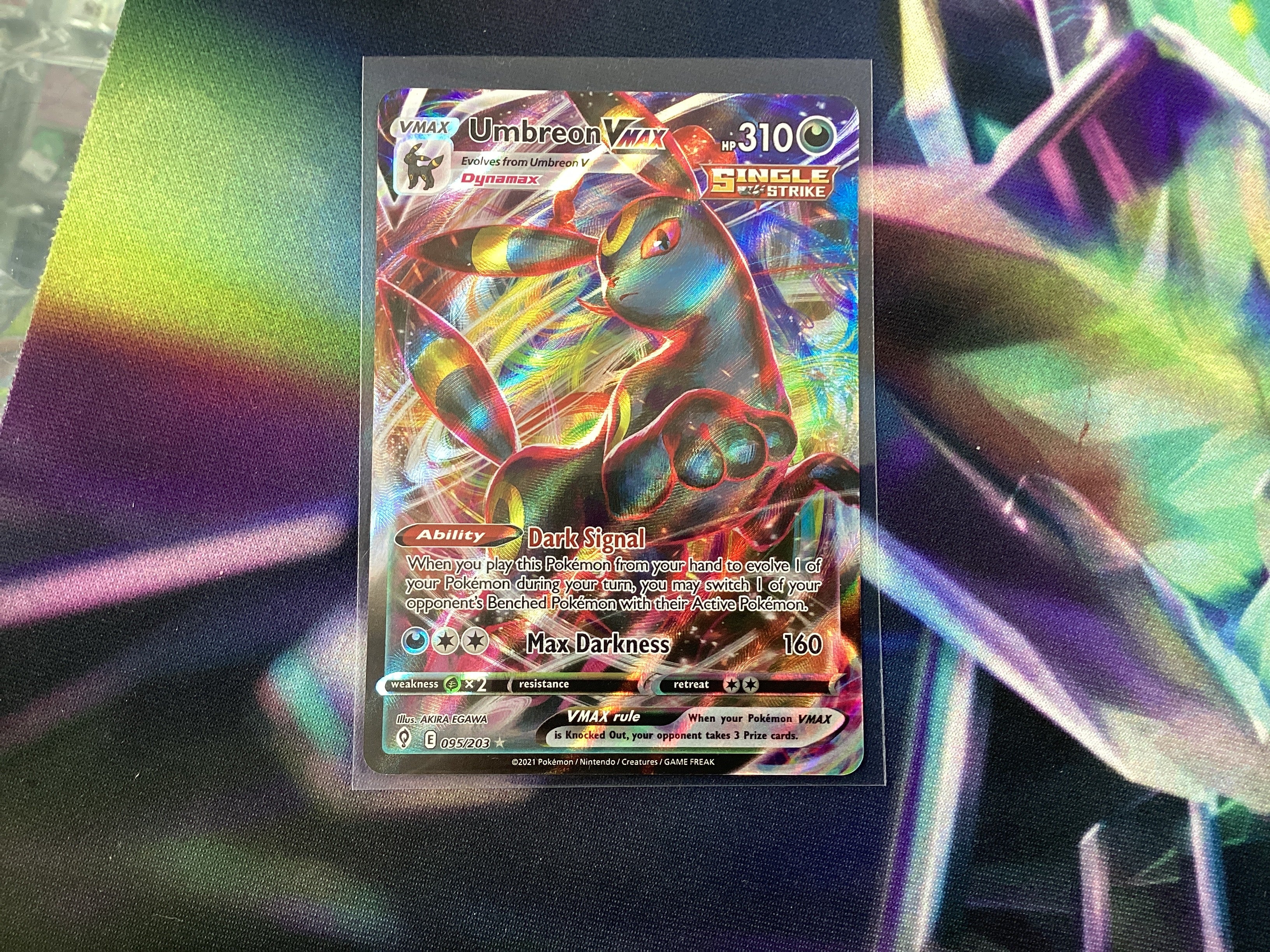 Umbreon vmax 095/203