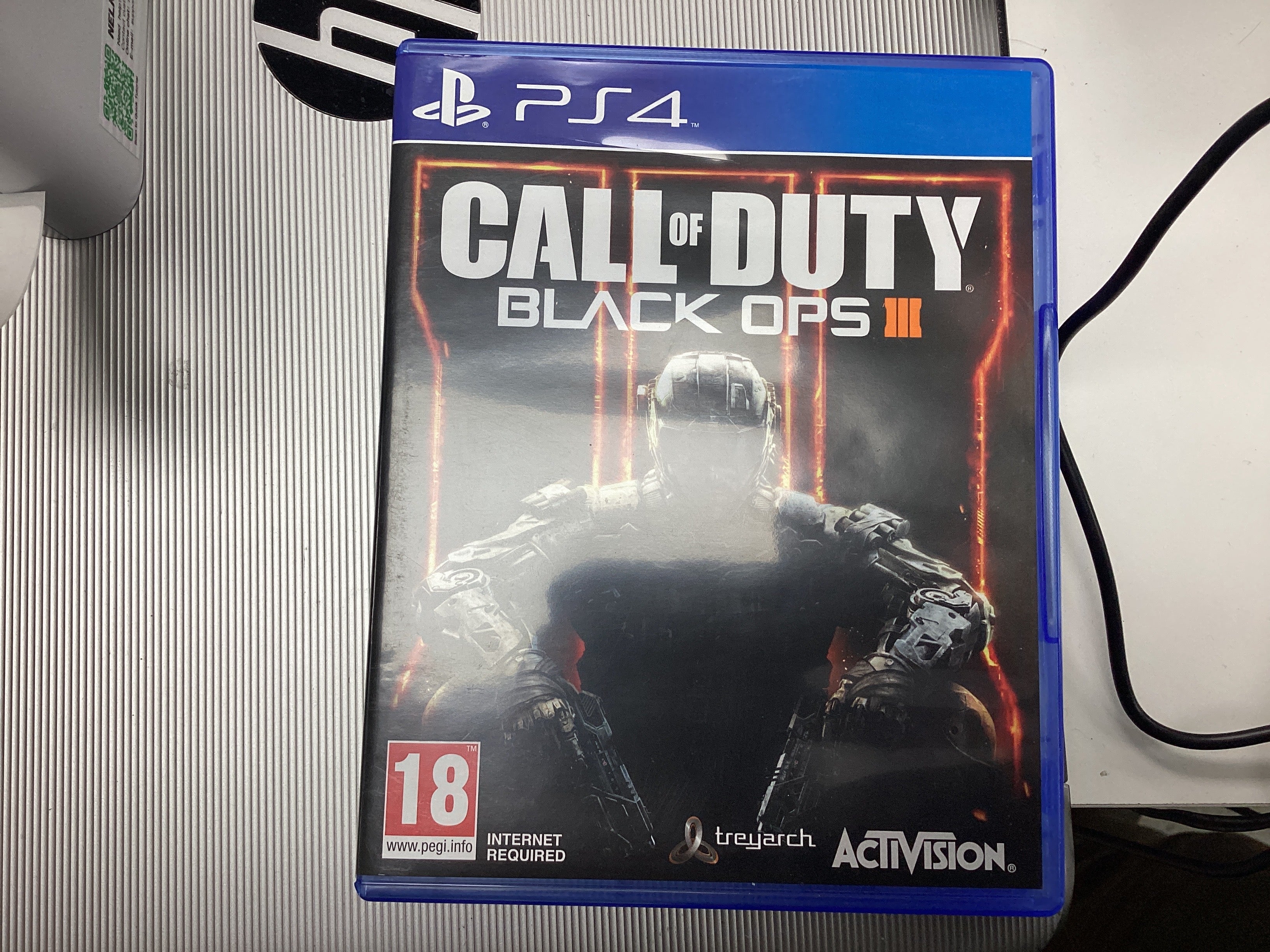 Call of duty black ops 3 ps4- pre owned