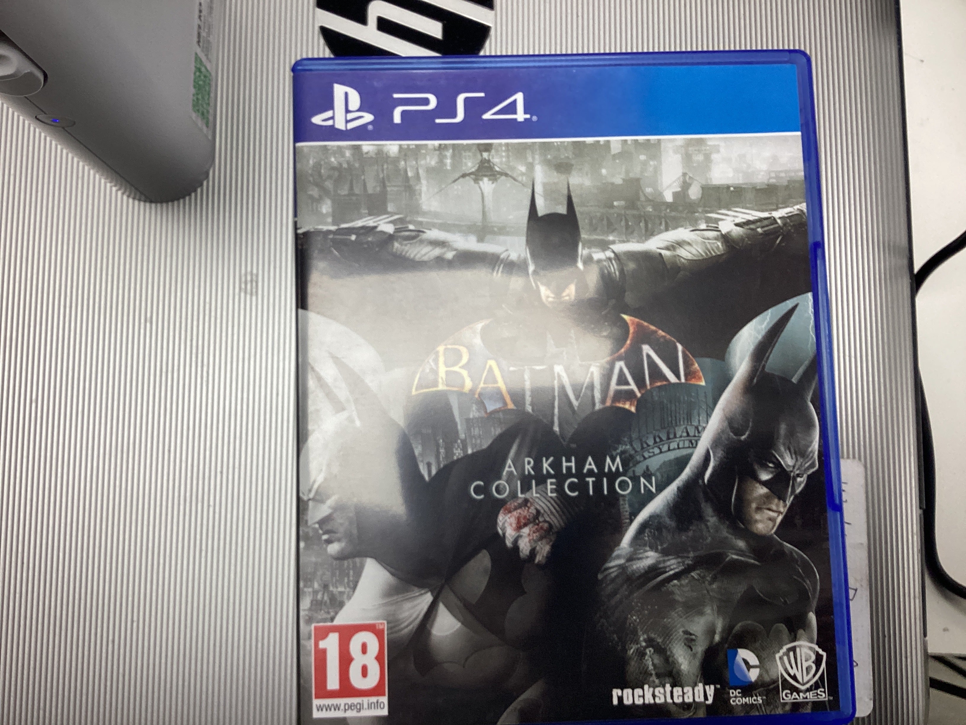 Batman Arkham collection ps4- pre owned
