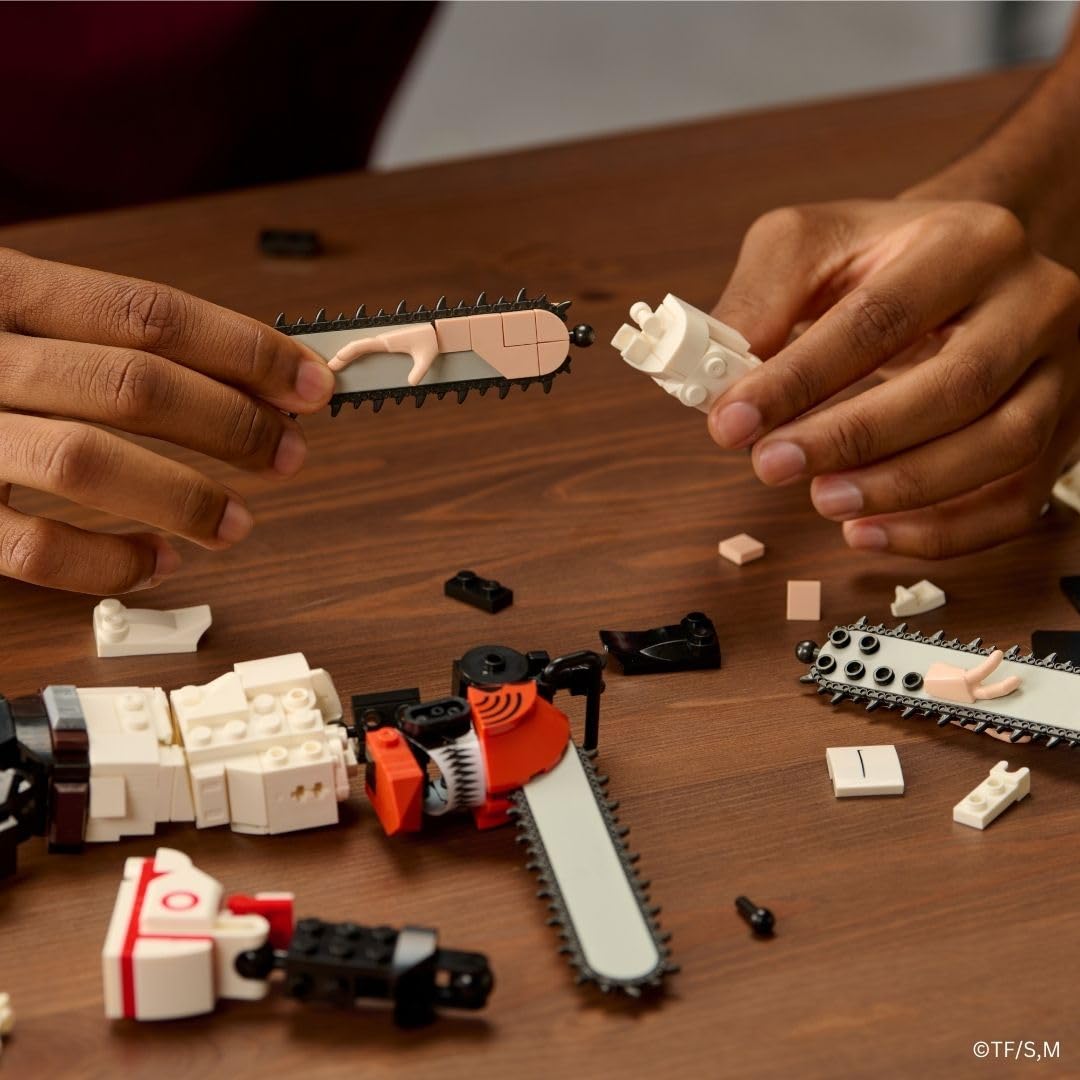 BLDR Chainsaw Man Buildable Action Figure Construction Set 0040-10-Inch Articulated Constructible Figure with 311 Pieces